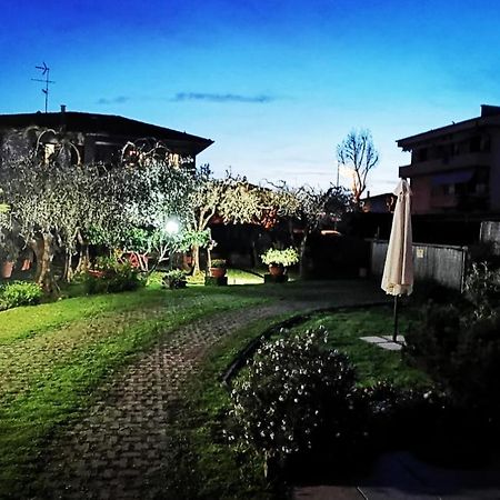 Villa Il Giardino Di Laura Corsanico-Bargecchia Exterior foto